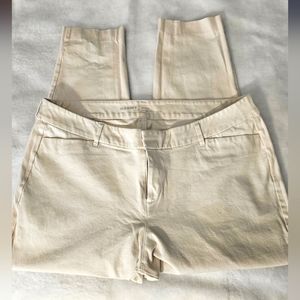 Old Navy Mid Rise Pixie Ankle Pants